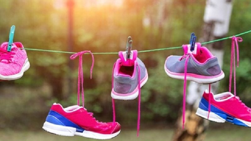 چند نکته در باب شستن کفش با ماشین لباسشویی