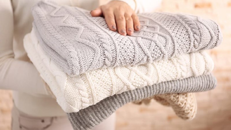 مایع و پودر لباسشویی؛ کدام یک برای شما مناسبتر است؟ مایع و پودر لباسشویی؛ کدام یک برای شما مناسبتر است؟